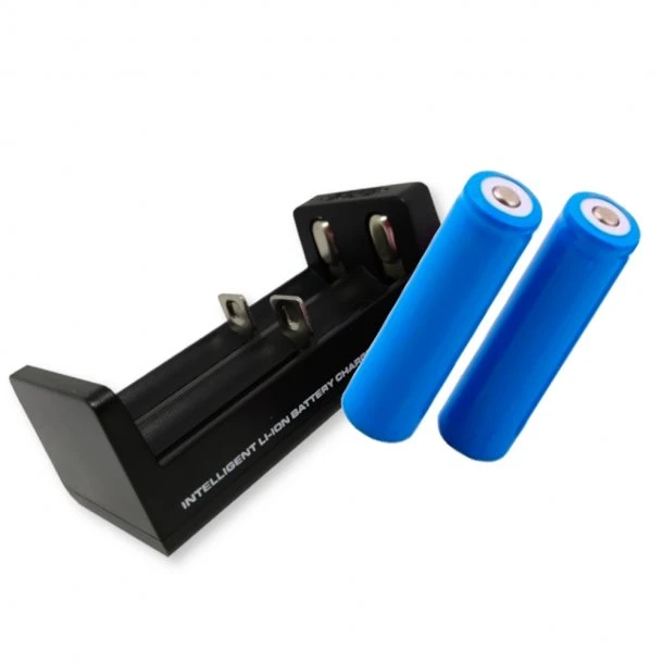 Bolyguard - Oplader Og 2 Genopladelige 18650 Lithium Batterier